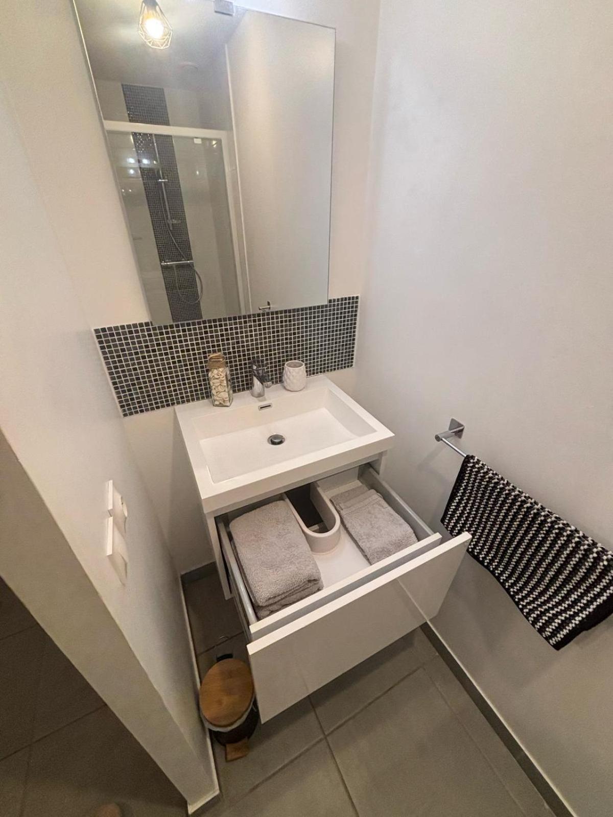 Appartement En Aveyron Aubin  Eksteriør bilde