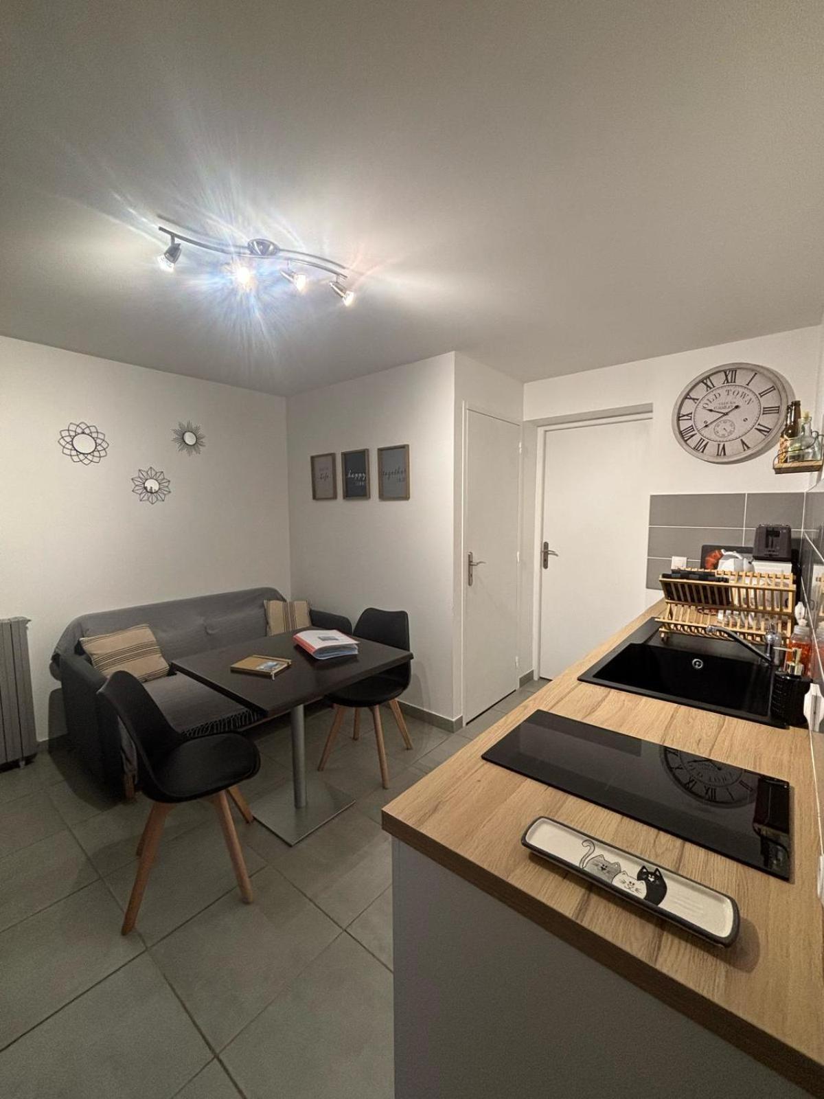 Appartement En Aveyron Aubin  Eksteriør bilde